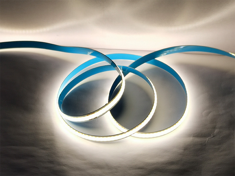 Imagem do produto FITA LED PRO 15W 180LEDS/M IP20 2700K 5M TASCHIBRA