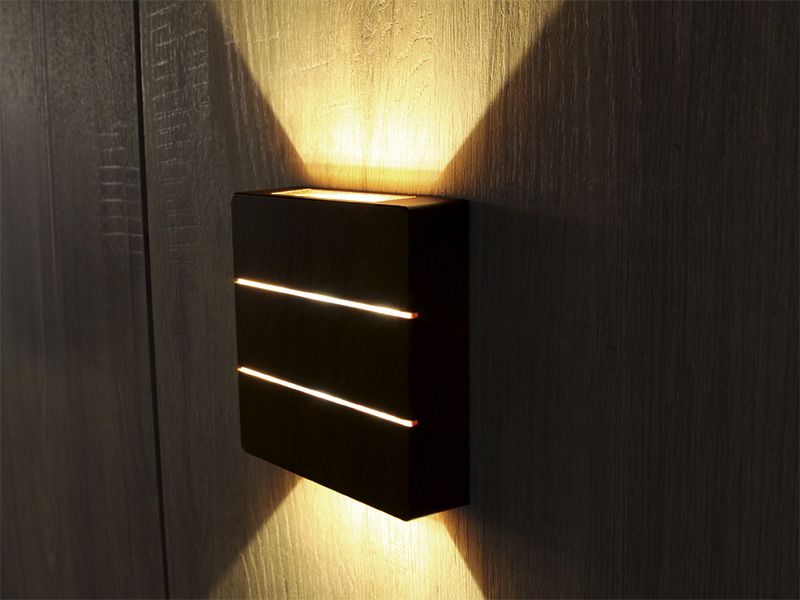 Imagem do produto ARANDELA LED PILAR 6W 3000K PRETO TASCHIBRA