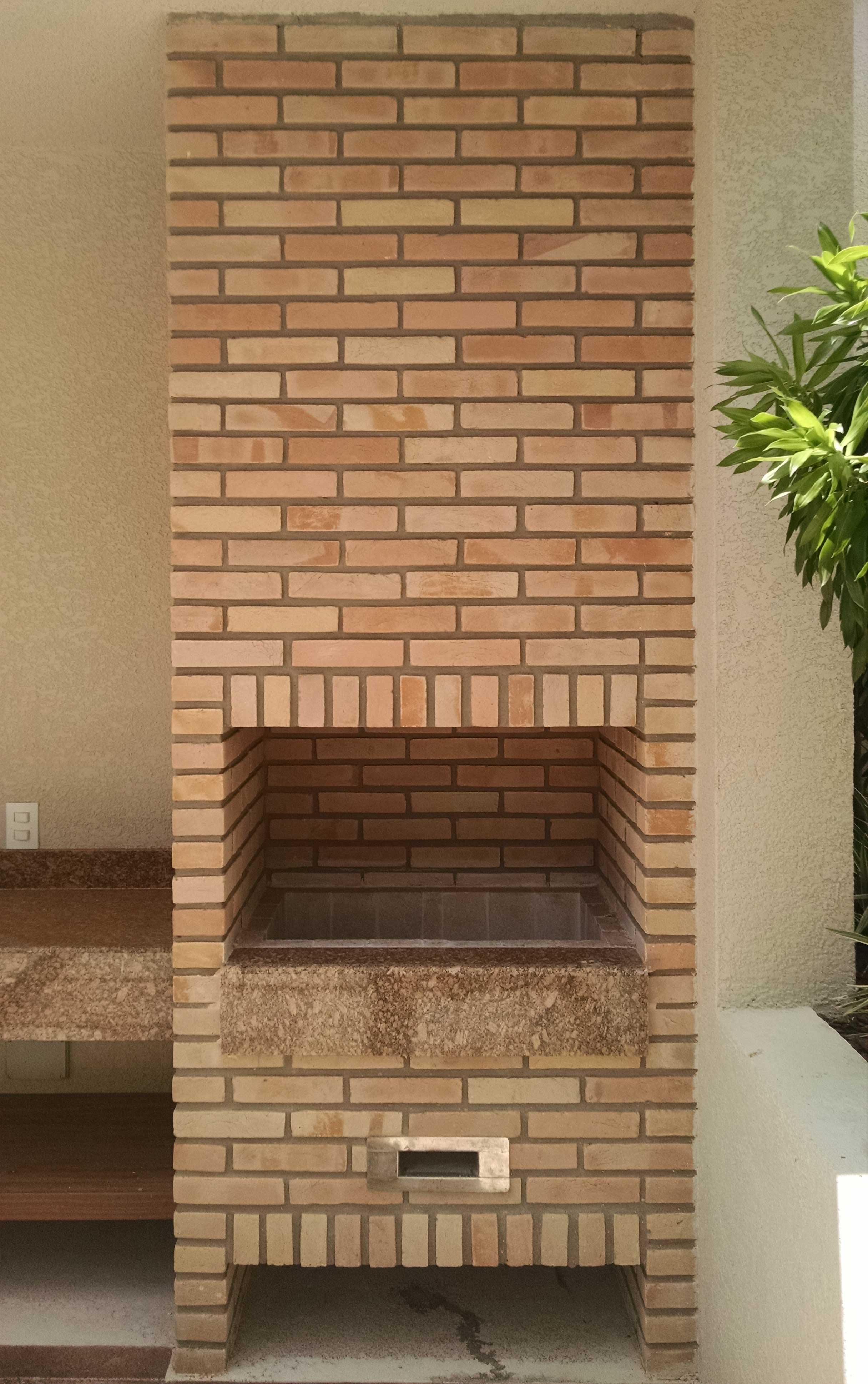 Imagem do produto CHURRASQUEIRA TIJOLHINHO CAÇULA CHAMAX