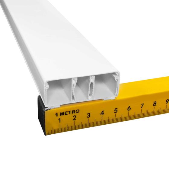 Imagem do produto CANALETA PVC 20X10X2M C/ FITA D FACE REF 4418 ROMAZI