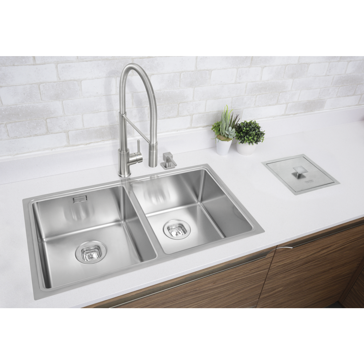 Imagem do produto EXPOSITOR DE ACO PARA 4 CUBAS TRAMONTINA